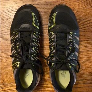 Adidas Volley Response court shoes